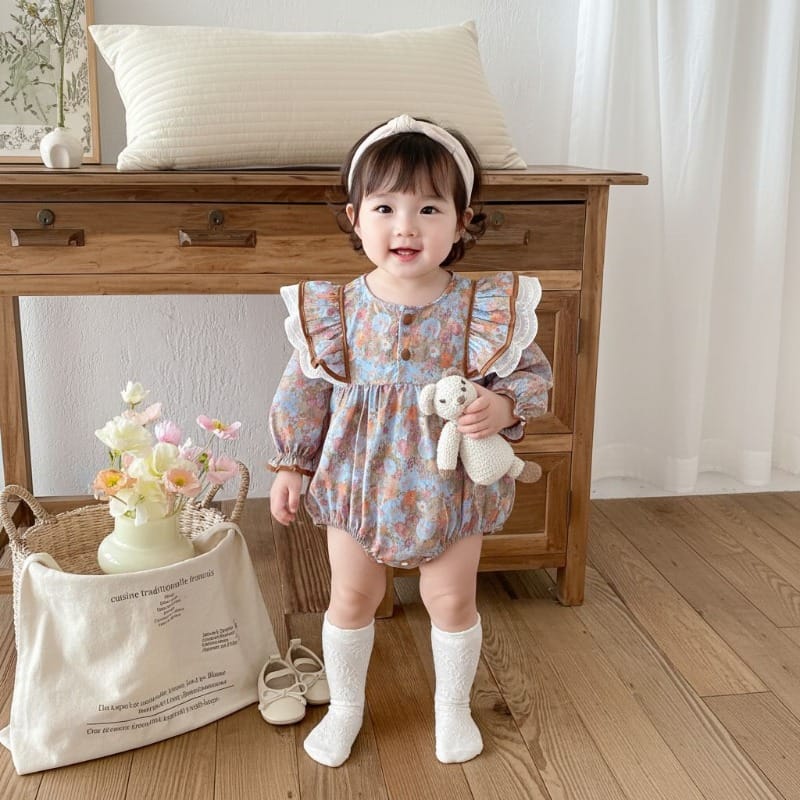 【BABY】小花柄フラワーレースフリル長袖ロンパース