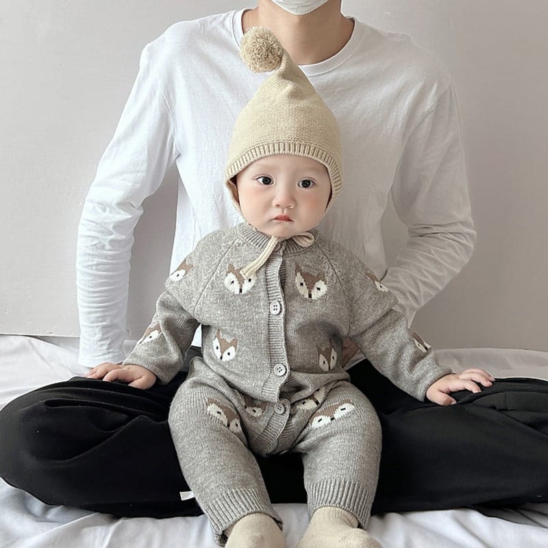 【BABY】きつね柄ニットロンパース
