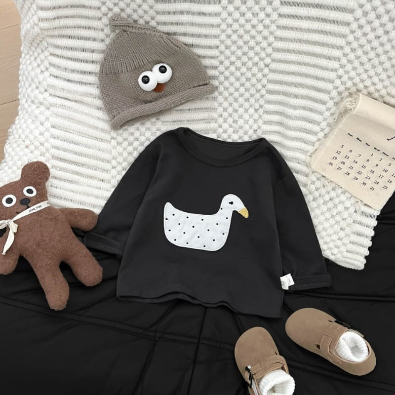 ドットあひるプリント長袖Tシャツ