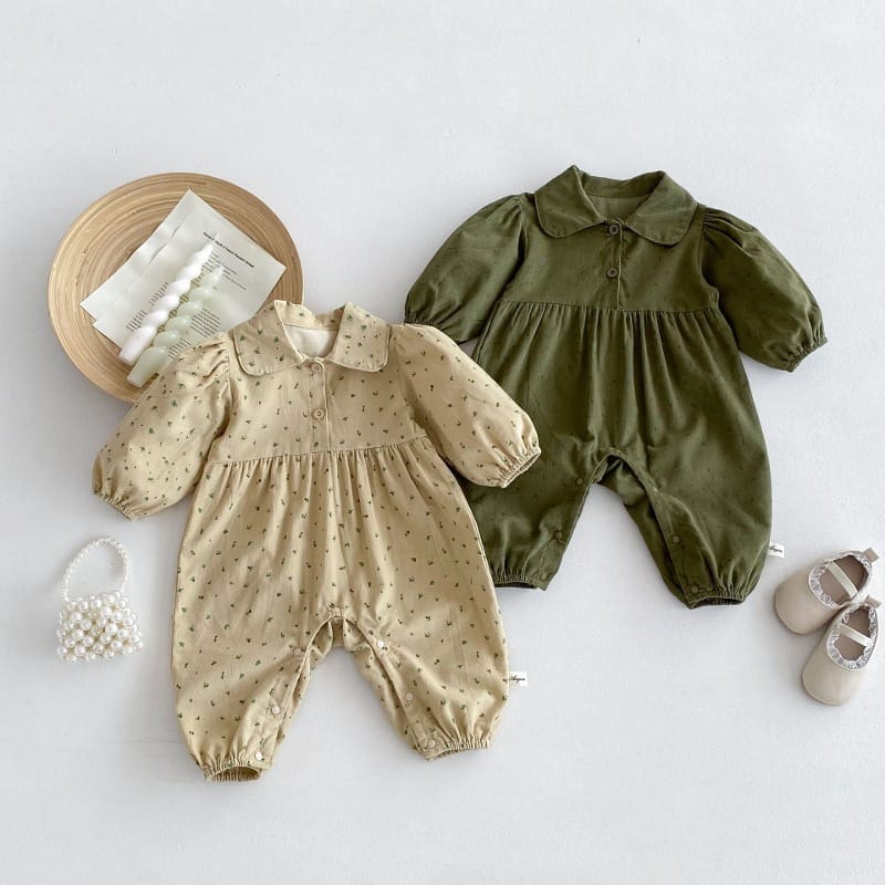 小花柄コーデュロイ襟付き長袖ロンパース