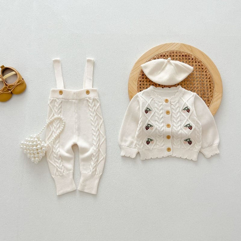 【セット】ベリー刺繍ケーブルニットカーディガンサロペットセットアップ