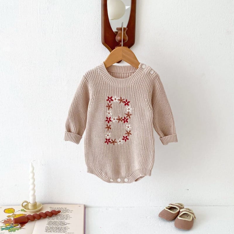 レトロフラワー刺繍長袖ニットロンパース
