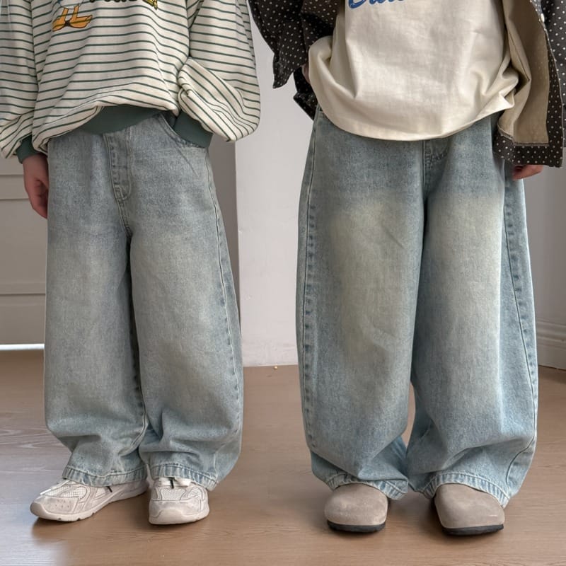 シンプルワイドデニムストレートパンツ