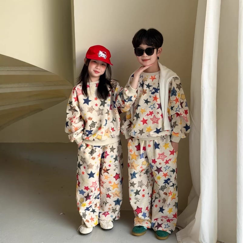 【セット】カラフルスター総柄長袖プルオーバー上下セット