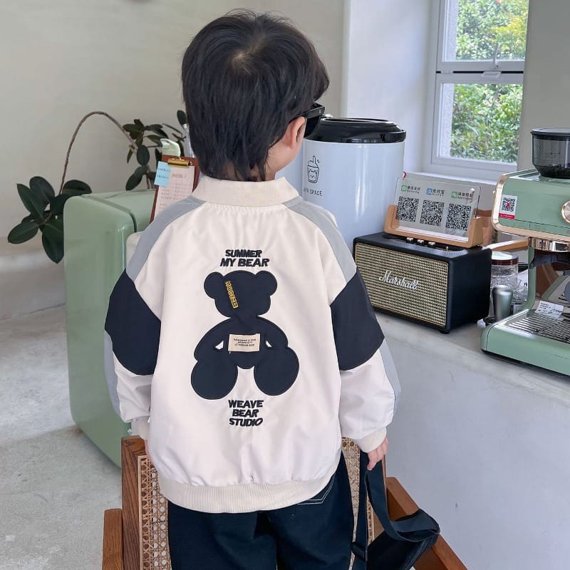 【KID】くまバックプリント配色ジップアップスタジャン