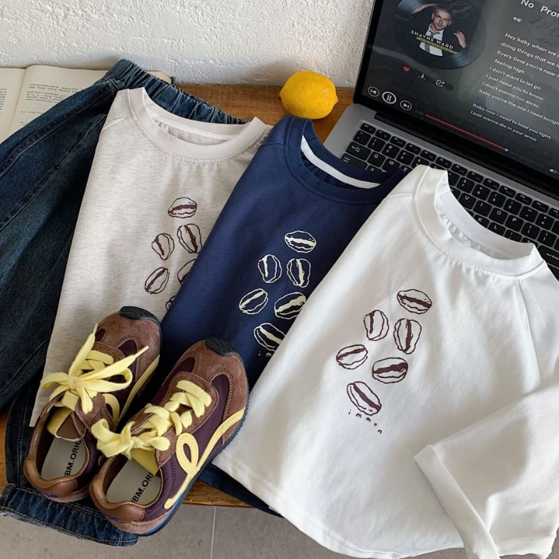 【KID】コーヒー豆プリント長袖クルーネックTシャツ