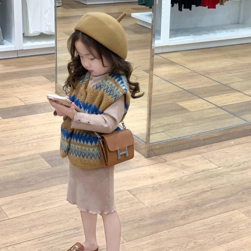 【KID】ジグザグ柄ボアフリースベスト