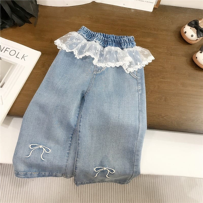 ウエストレースリボン刺繍デニムパンツ