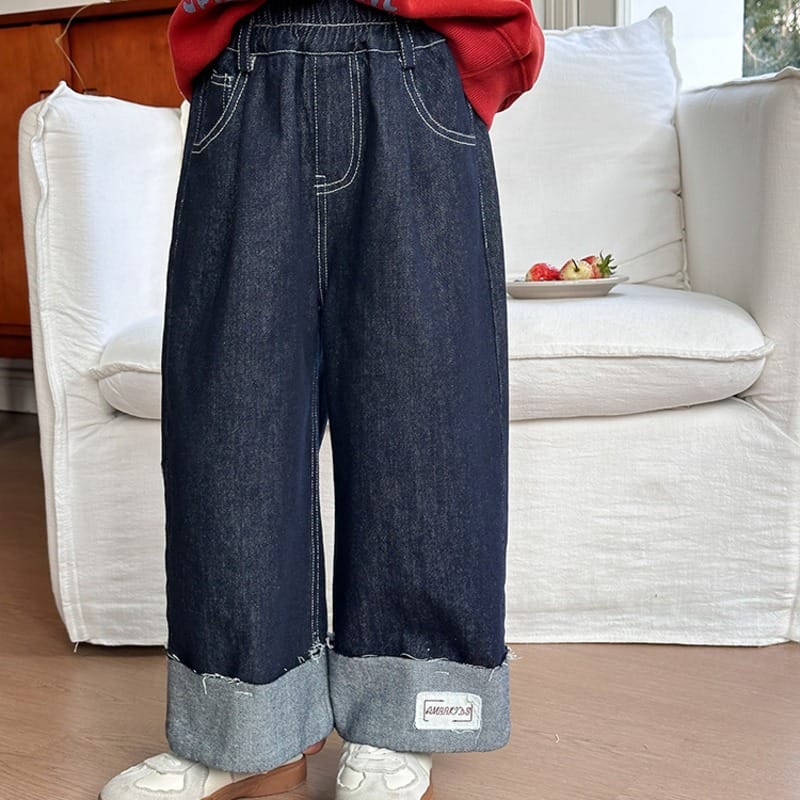 【KID】裾カットオフロールアップラベルデニムパンツ