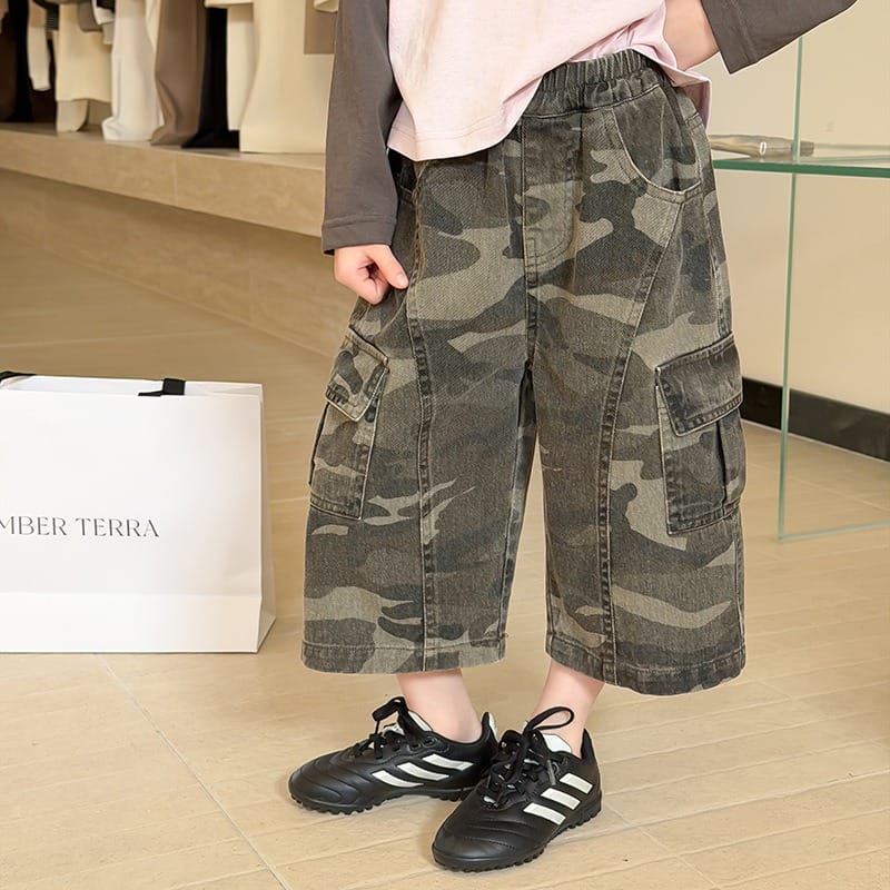 ミリタリー迷彩カーゴハーフパンツ