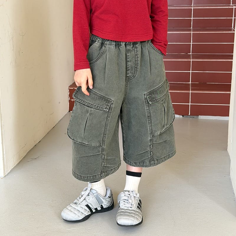 【KID】ウォッシュブラックデニムカーゴ七分丈パンツ