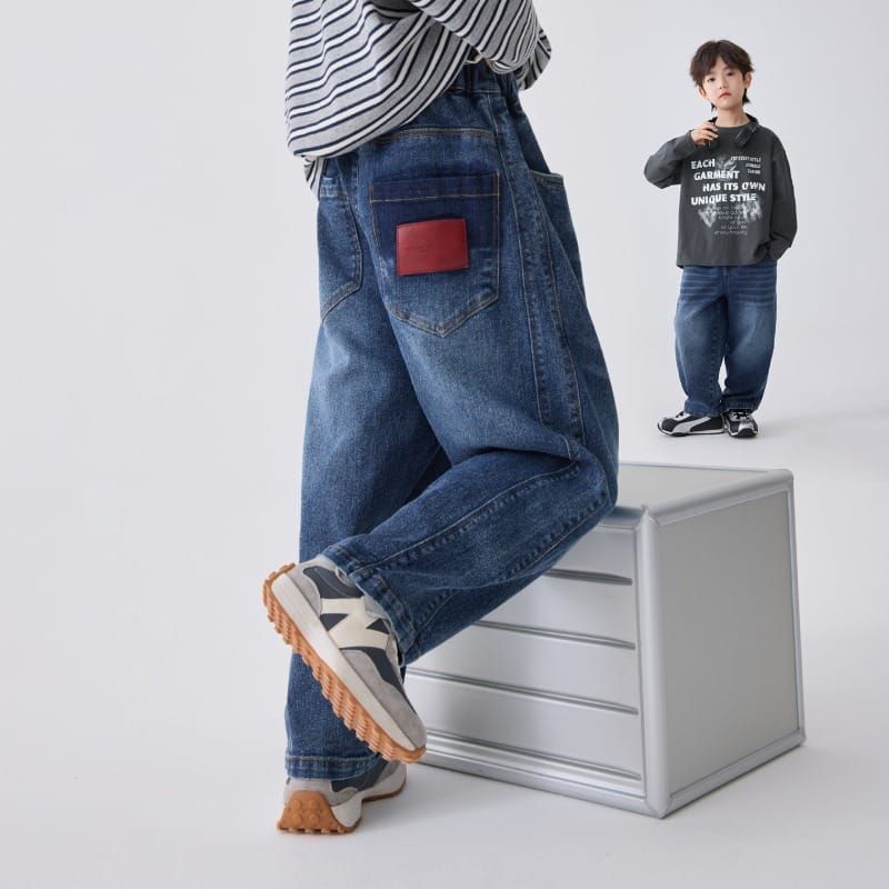 ウォッシュ加工バックラベルデニムロングパンツ