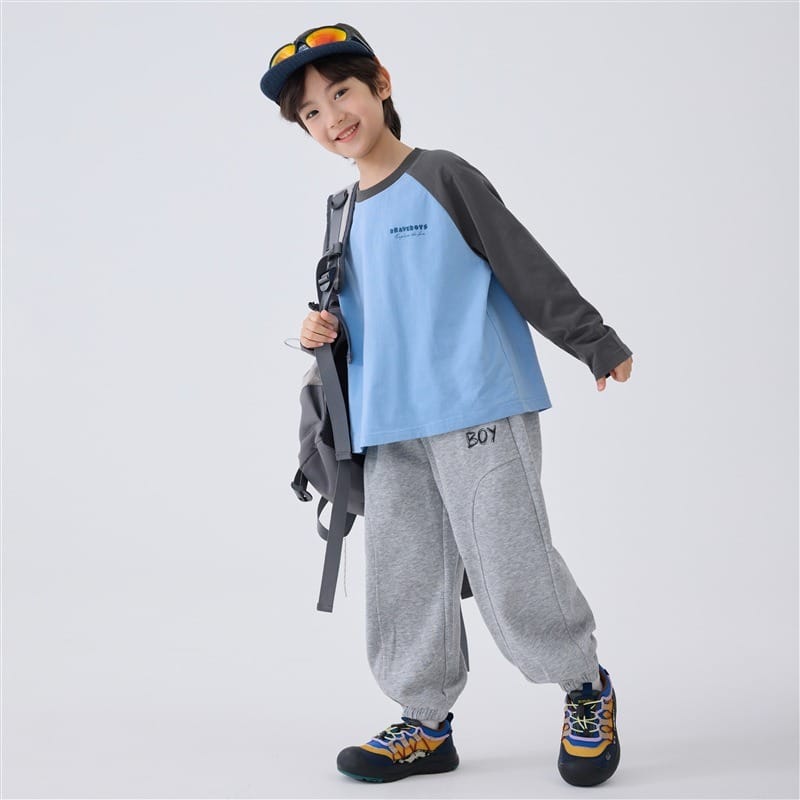 ハイキングロゴプリントラグラン長袖Tシャツ