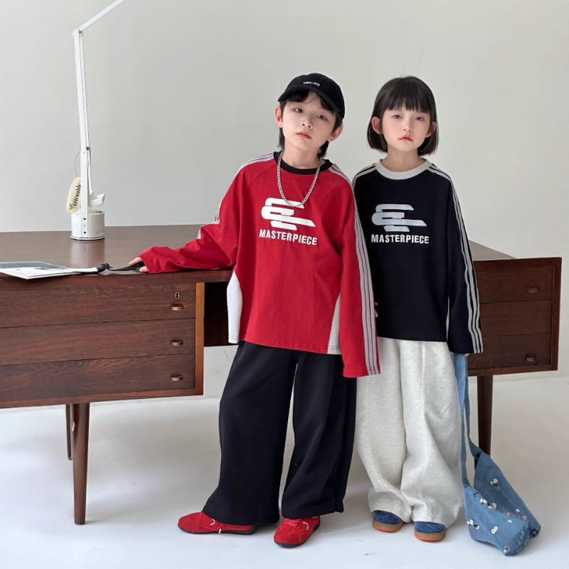 配色サイドライン英字ロゴ長袖Tシャツ