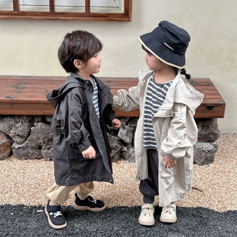 フード付きロングポケットトレンチコート