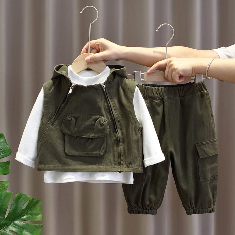 ハイネックTシャツベストロングパンツ3点セット