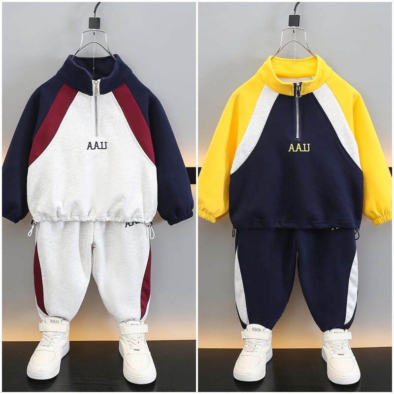 AAUロゴハーフジップ配色スウェットセットアップ