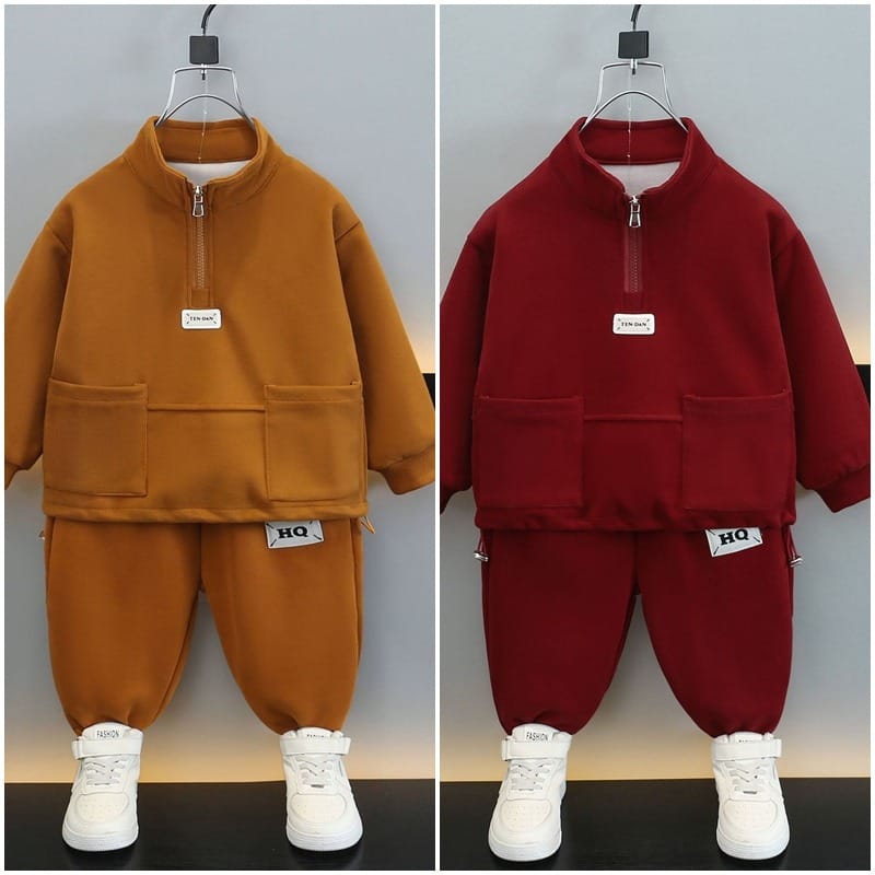 ハーフジップスタンドカラースウェットセットアップ
