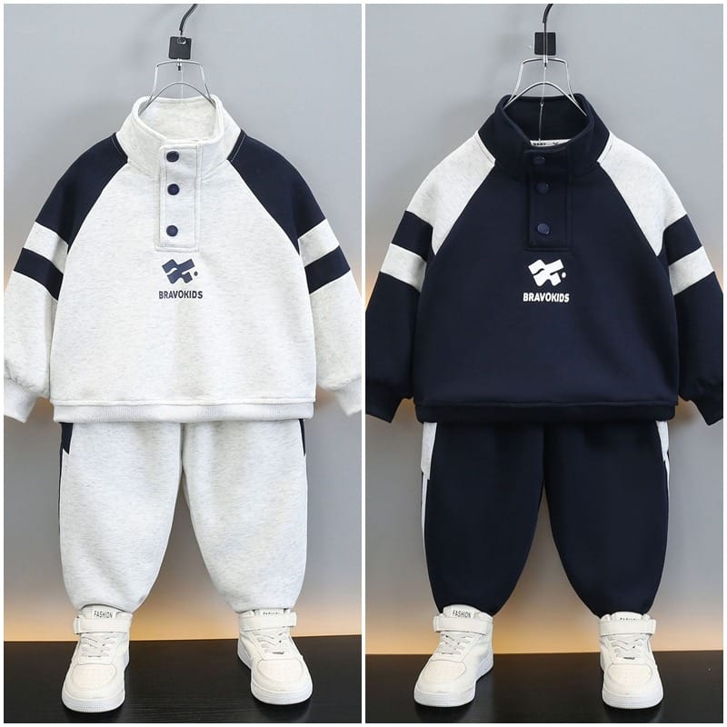 配色ボタンネックロゴスウェットセットアップ