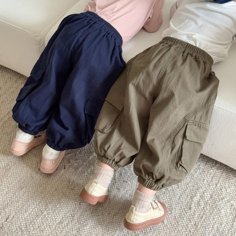 リバーフォレストゆったりカーゴバルーンパンツ