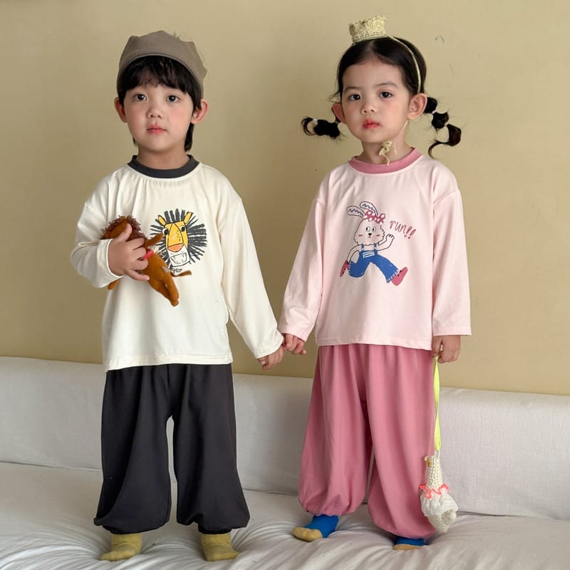 アニマルキャラクタープリント長袖Tシャツ
