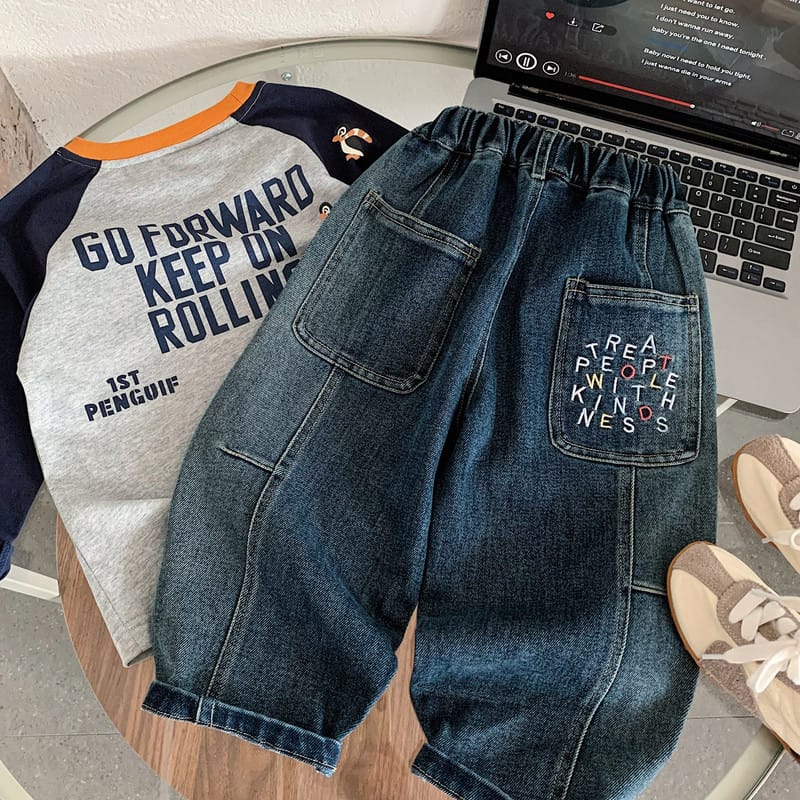 英字刺繍入りカジュアルデニムロングパンツ