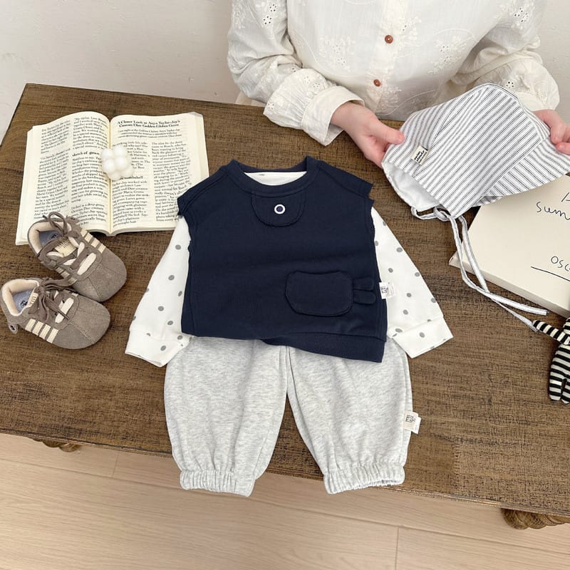 クルーネックドットプリント長袖Tシャツ
