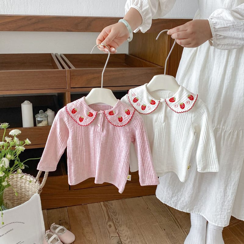 ストロベリー刺繍襟リブ長袖Tシャツ