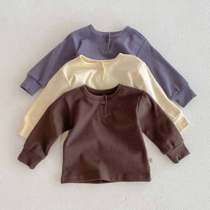 【BABY】ココナッツカラーシンプルボタン長袖Tシャツ