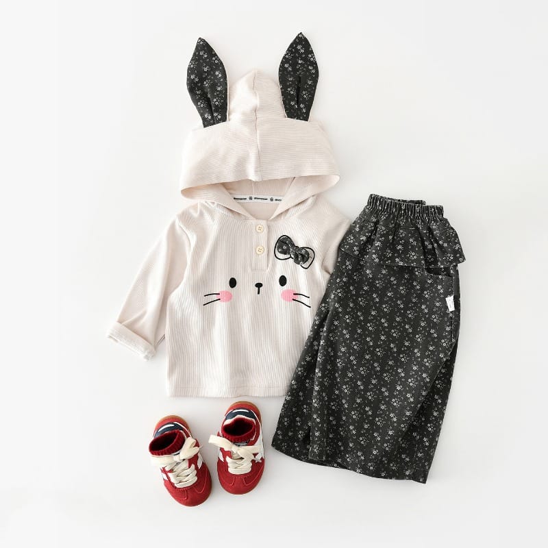 うさぎ耳付き長袖パーカー小花柄パンツセットアップ