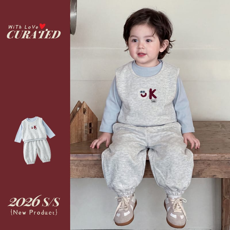 スマイルOKロゴ長袖Tシャツベストパンツ3点セット