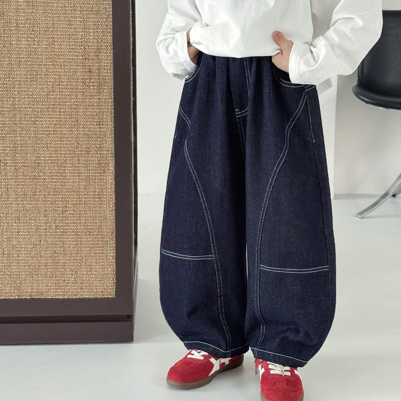 【KID】ステッチ配色英字パッチワイドデニムパンツ