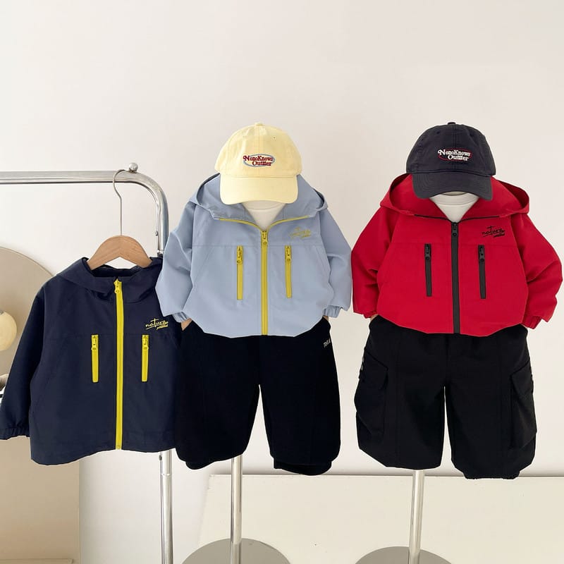 【KID】ロゴ刺繍フード付きアウトドアウインドブレーカー