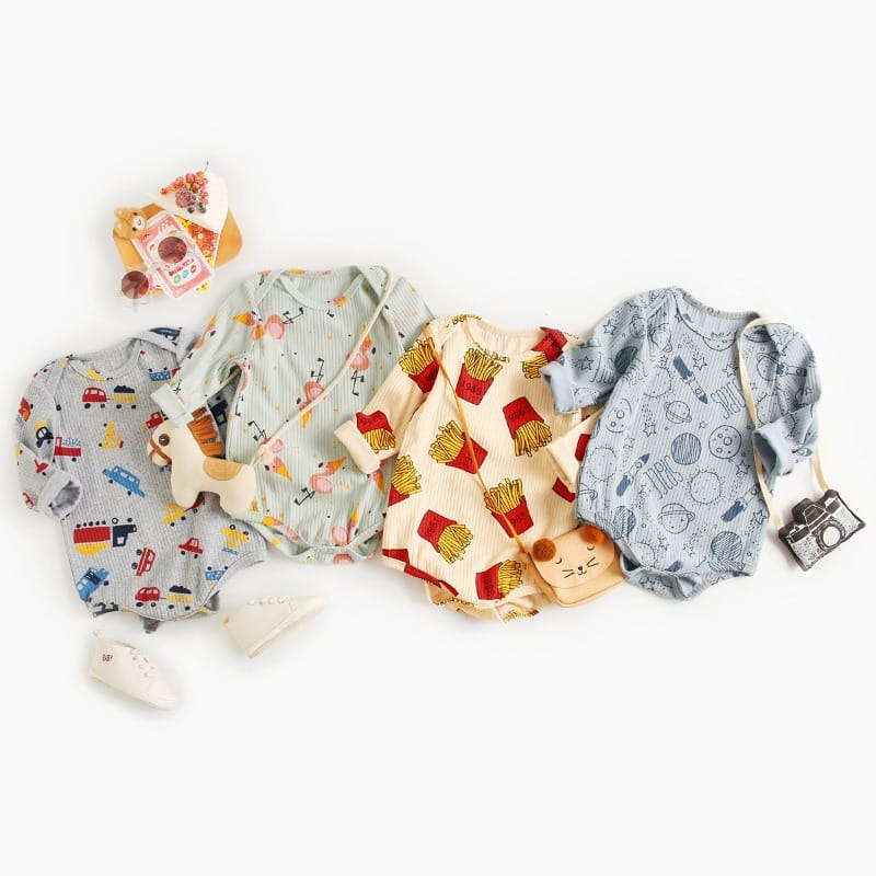 【BABY】ポテト宇宙くるまプリント長袖ロンパース