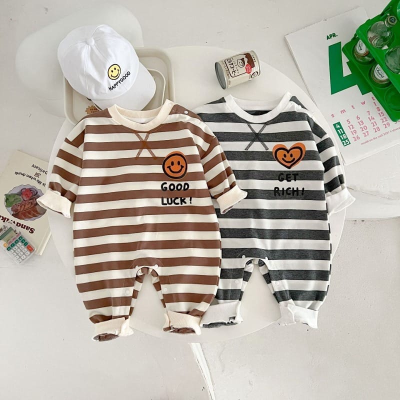 【BABY】スマイルグッドラックストライプロンパース