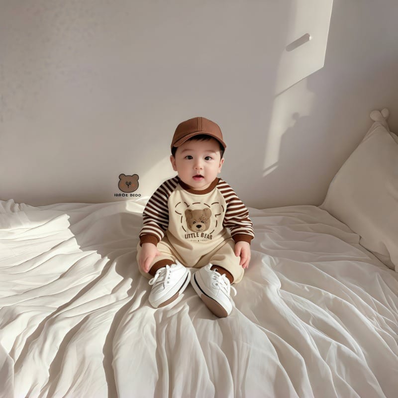 【BABY】クッキーくまプリントボーダーロンパース