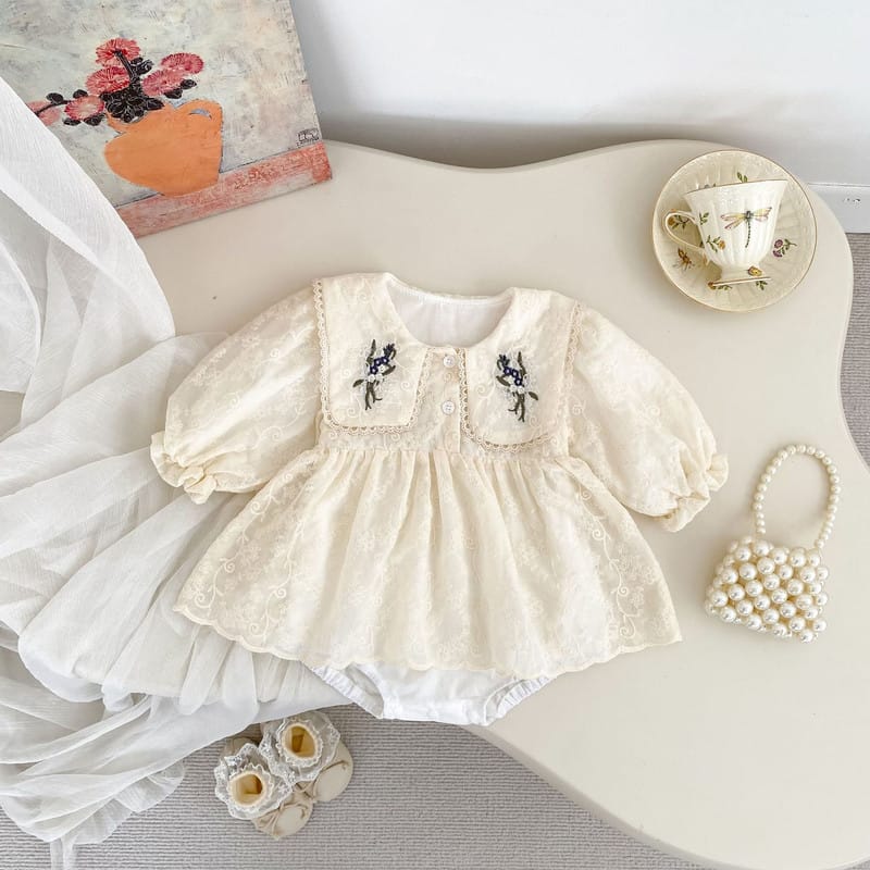 【BABY】フラワー刺繍襟総レース長袖ドレスロンパース