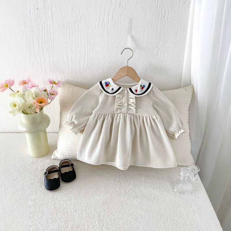 【BABY】コーデュロイフリルカラー長袖ワンピース