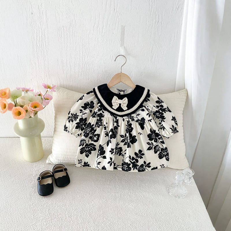 【BABY】レトロ小花柄配色フリル襟パフスリーブ長袖ワンピース