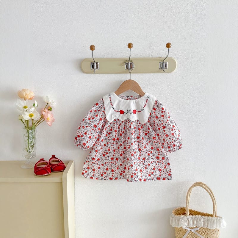 【BABY】刺繍レッドフラワー長袖ワンピース