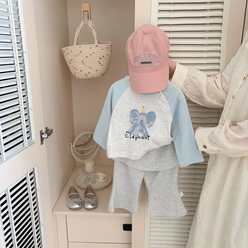 【BABY】ぞうプリント配色切り替え肩ボタン長袖Tシャツ