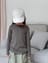 グレー